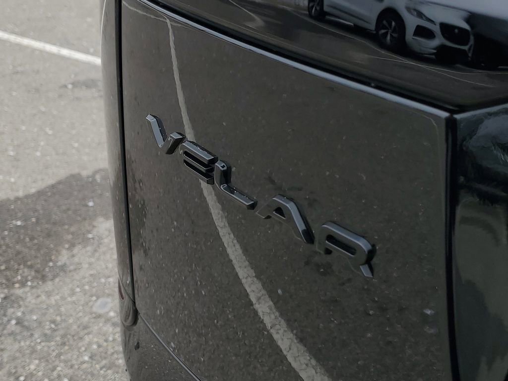 New 2026 Land Rover Range Rover Velar Dynamic SE image 6