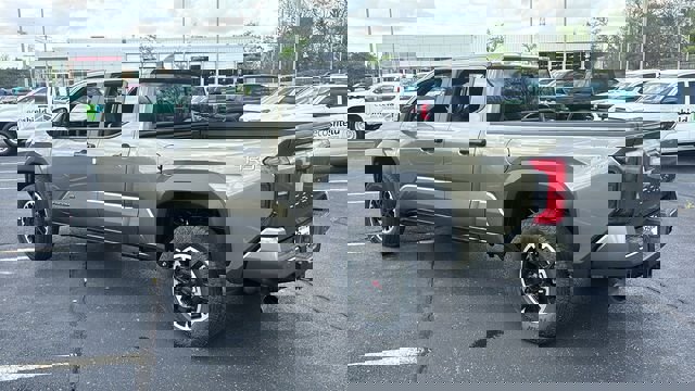 New 2026 Toyota Tacoma TRD Off-Road w/ TRD Off Road Premium Package AWD/4WD image 4