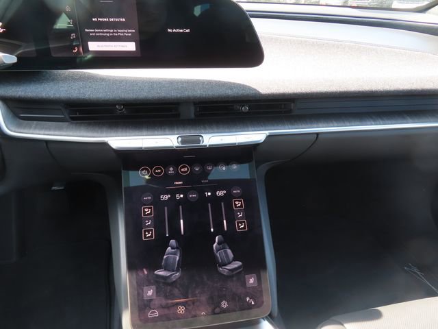 Used 2025 Lucid Air Pure RWD image 32
