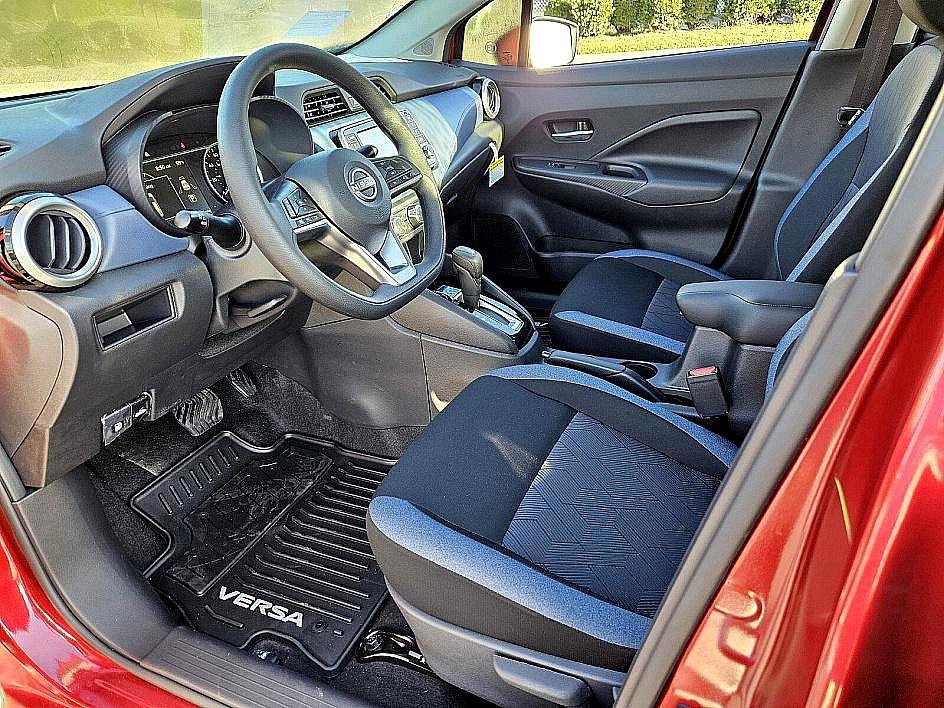 New 2025 Nissan Versa SV w/ Trunk Package image 7