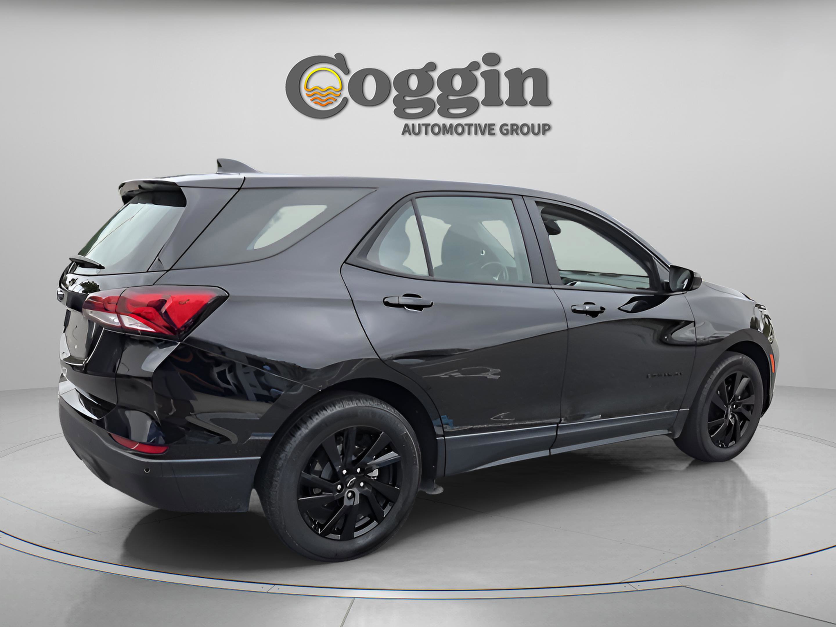 Used 2024 Chevrolet Equinox LS w/ Midnight Edition FWD image 5