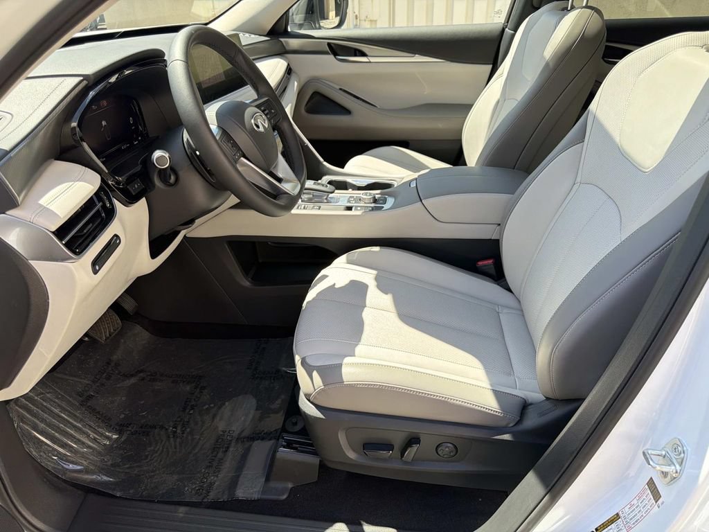 Certified 2026 INFINITI QX60 Pure w/ Cargo Package FWD image 16