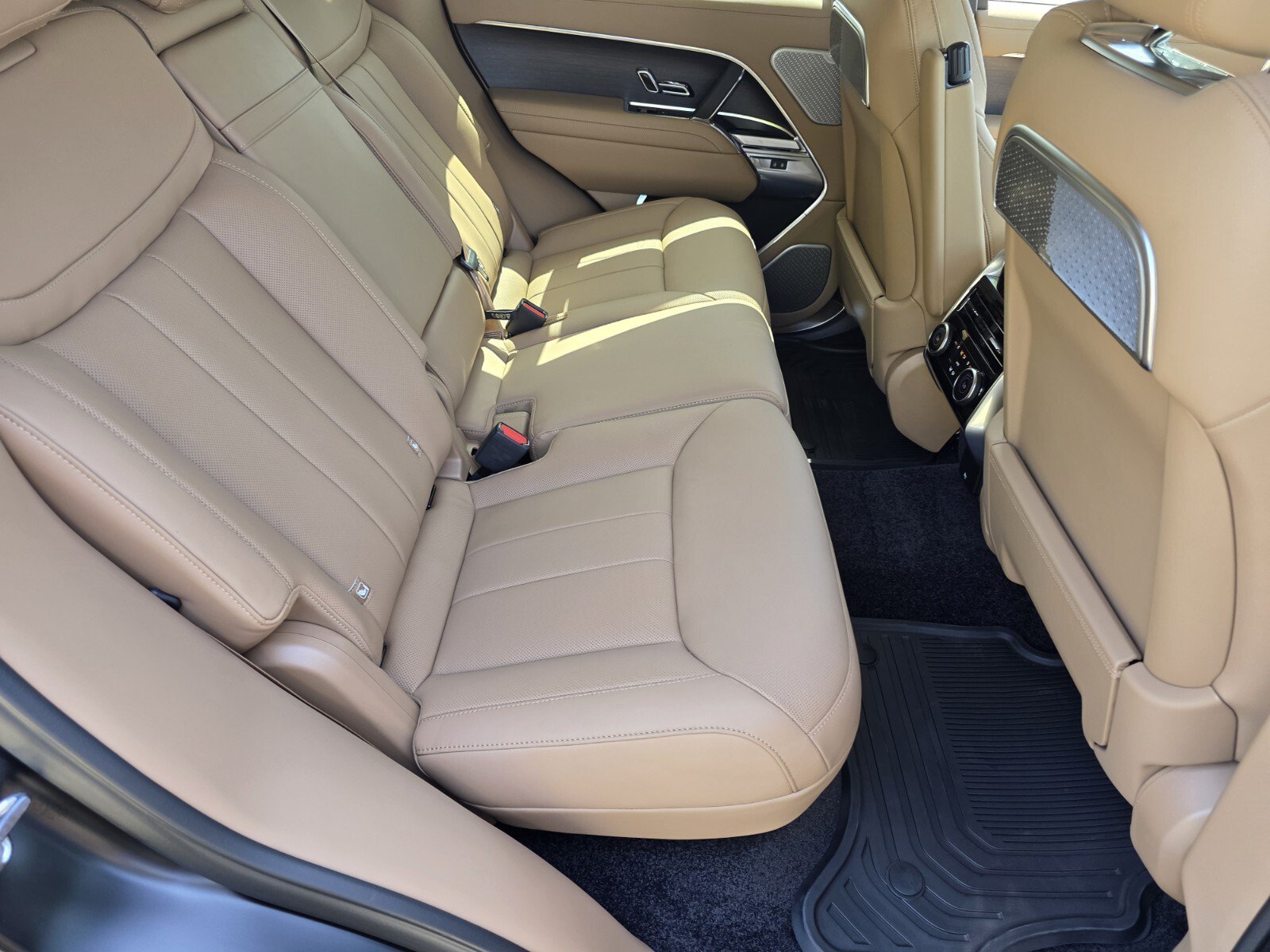 New 2026 Land Rover Range Rover Autobiography AWD/4WD image 5