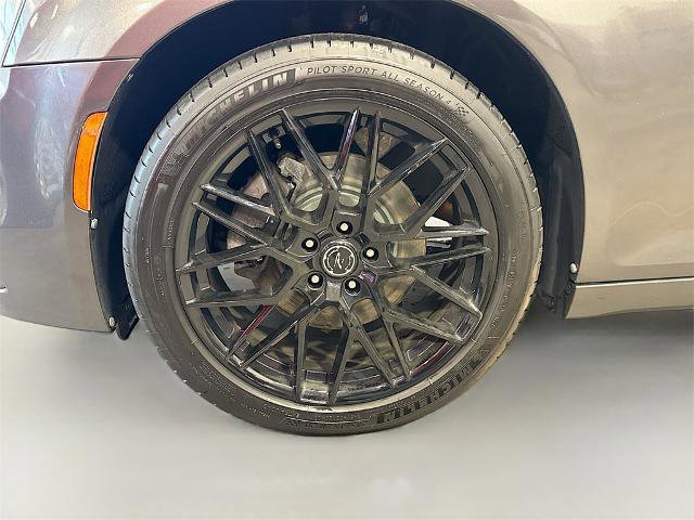 Used 2019 Chrysler 300 S image 22