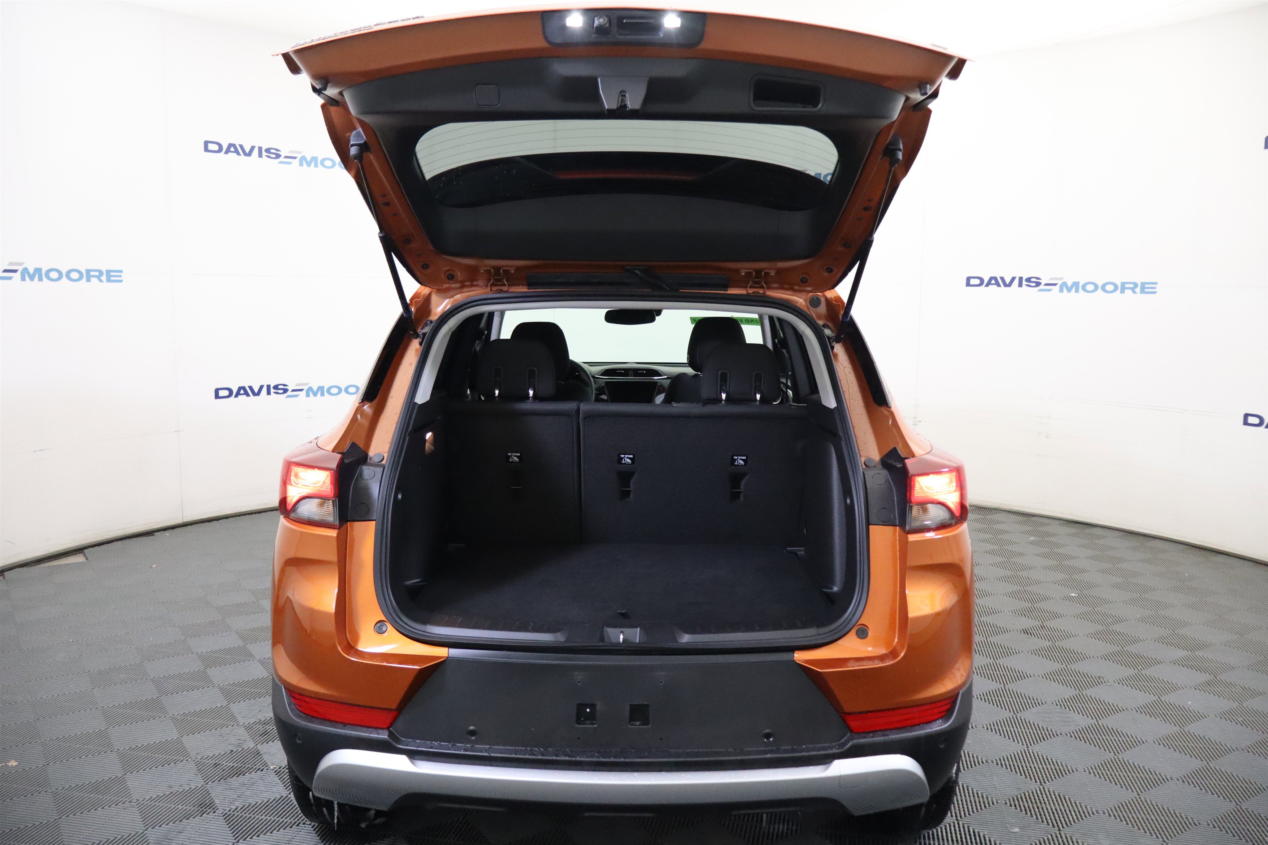 Used 2022 Chevrolet TrailBlazer LT w/ Convenience Package image 8