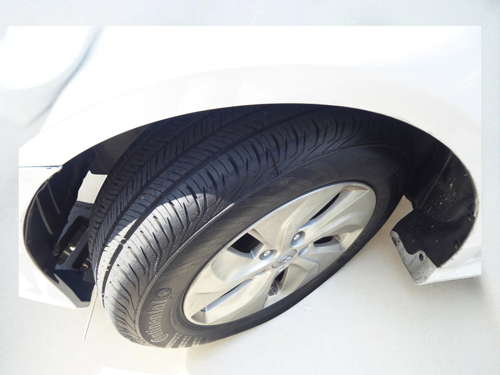 Used 2015 Hyundai Sonata Hybrid image 3