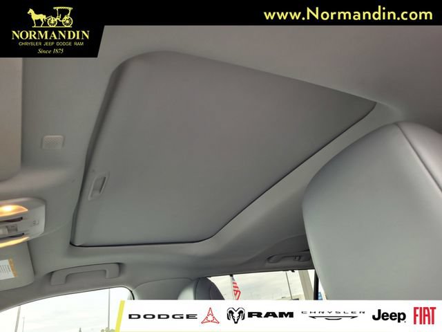 Used 2022 Toyota Highlander XLE FWD image 17