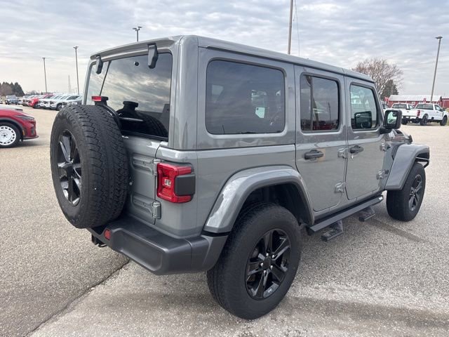 Used 2021 Jeep Wrangler Unlimited Sahara AWD/4WD image 3