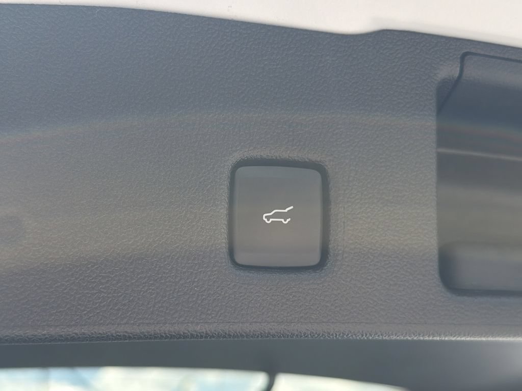 Used 2026 Ford Escape Active w/ Cold Weather Package FWD image 20