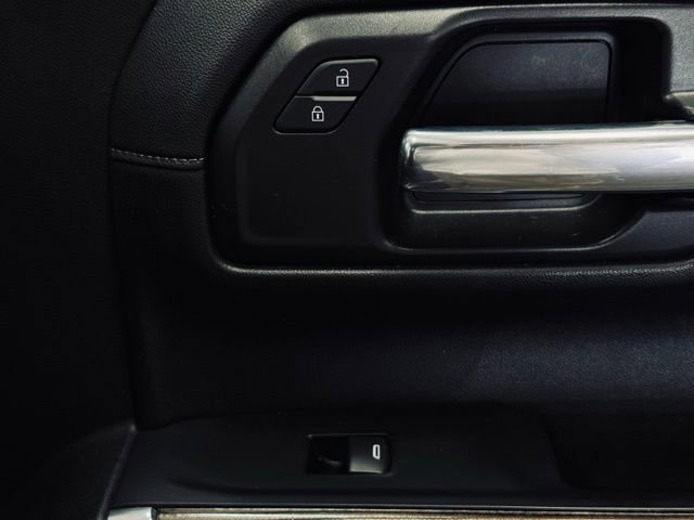 Used 2020 Chevrolet Silverado 1500 LT w/ LT Value Package AWD/4WD image 14