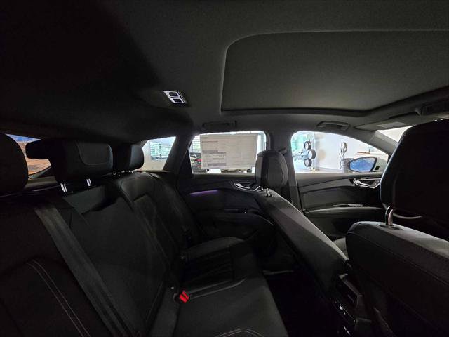 New 2024 Audi Q4 e-tron Premium Plus AWD/4WD image 18