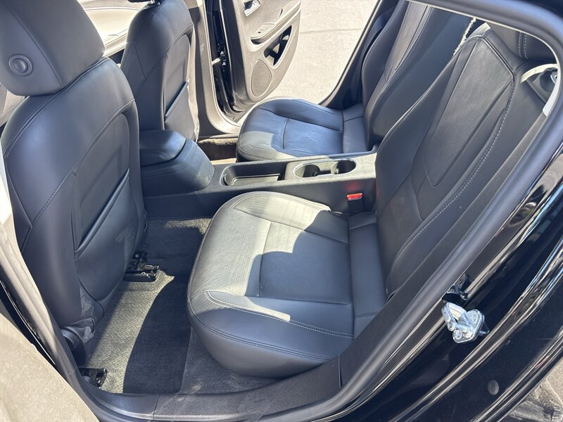 Used 2011 Chevrolet Volt Premium w/ Premium Trim Package FWD image 28