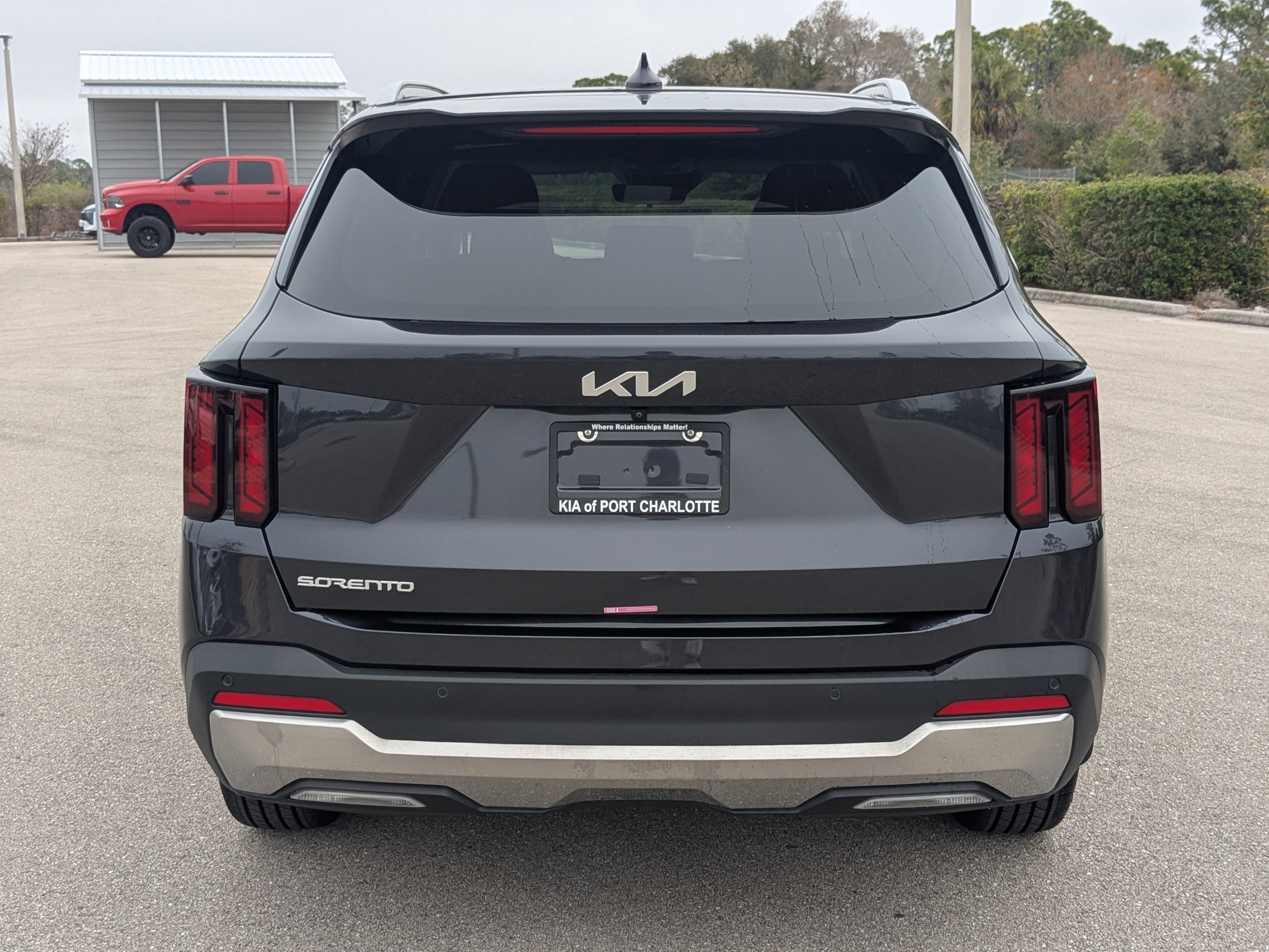 Certified 2025 Kia Sorento S w/ Panoramic Sunroof Package image 6