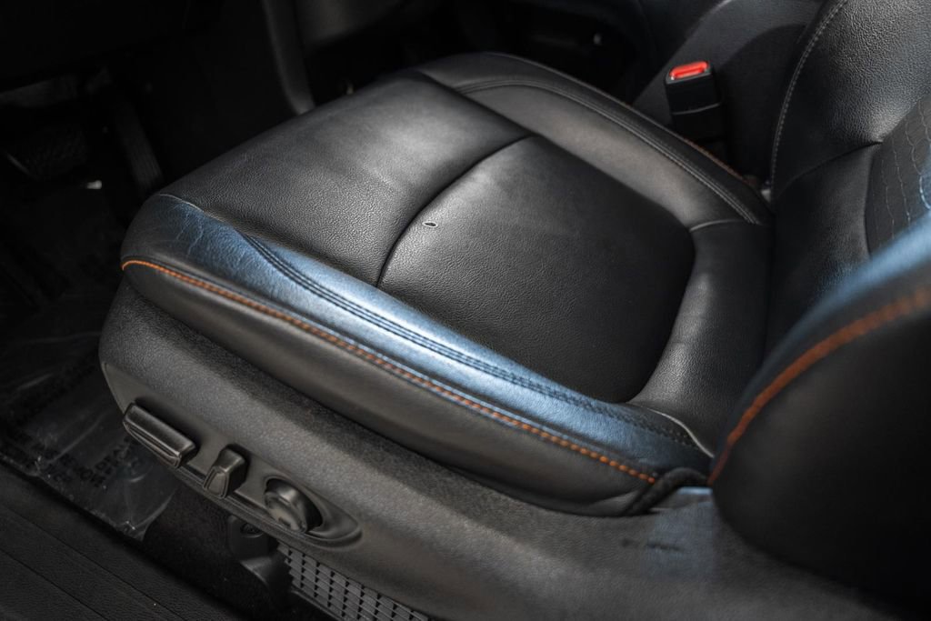 Used 2021 Toyota Sienna XSE image 35