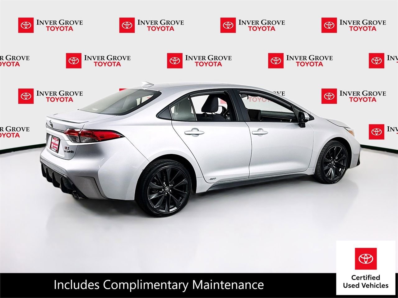 Certified 2024 Toyota Corolla SE w/ SE Package image 5