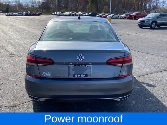 Used 2022 Volkswagen Passat 2.0T image 4