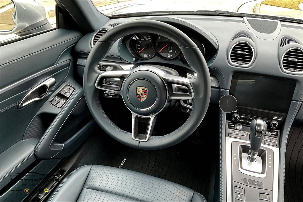 Used 2024 Porsche 718 Cayman image 7