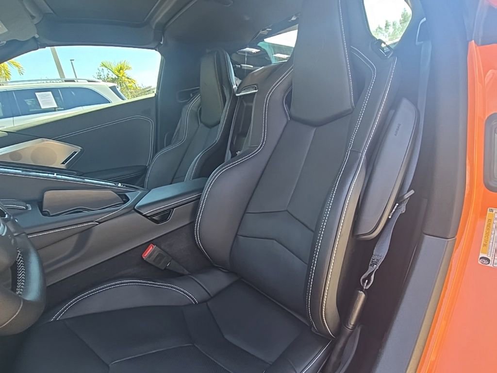 Used 2023 Chevrolet Corvette Stingray Preferred Cpe w/ Z51 Performance Package image 17