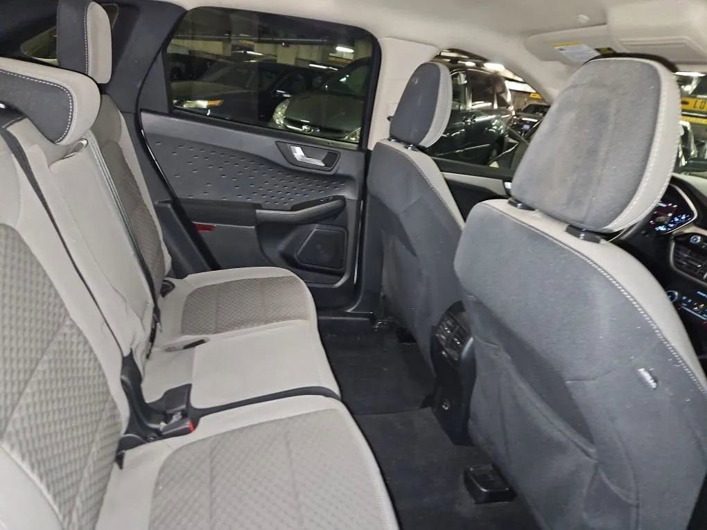Used 2020 Ford Escape SE AWD/4WD image 15