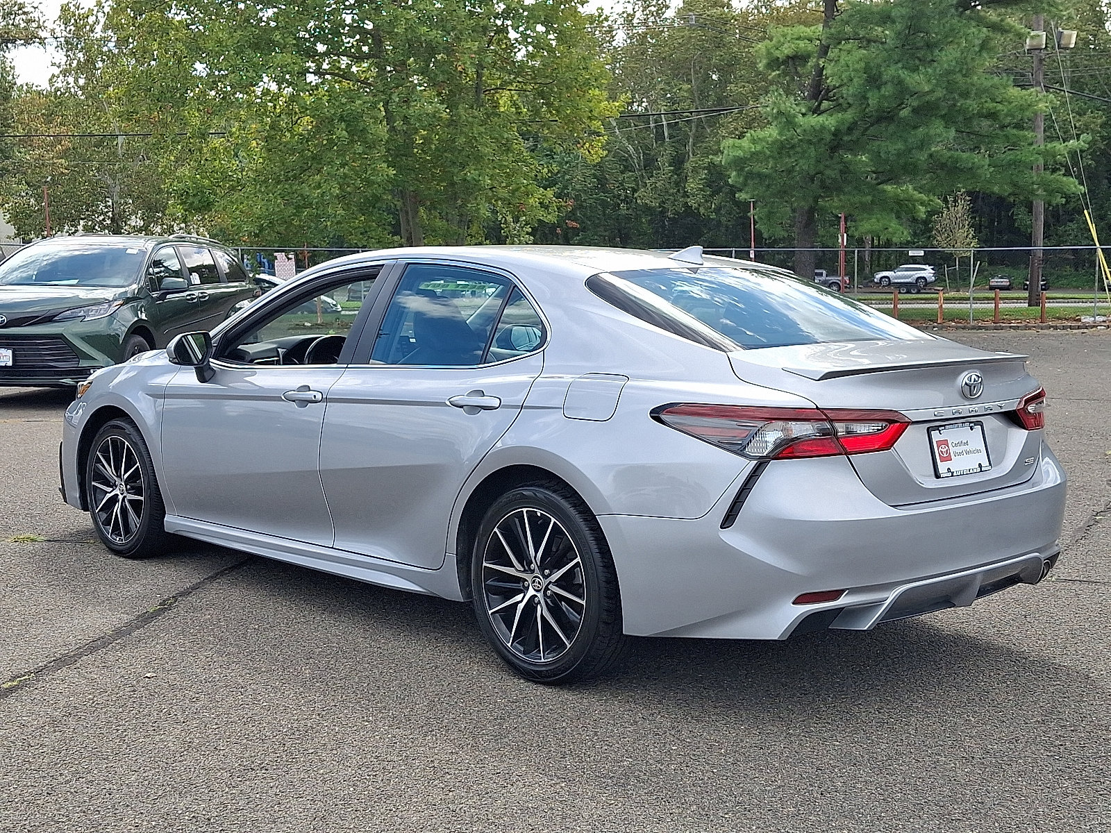 Certified 2023 Toyota Camry SE FWD image 5