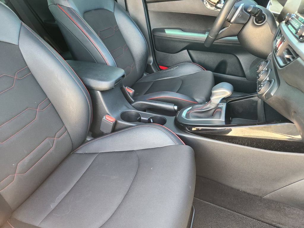 Used 2020 Kia Forte GT FWD image 14