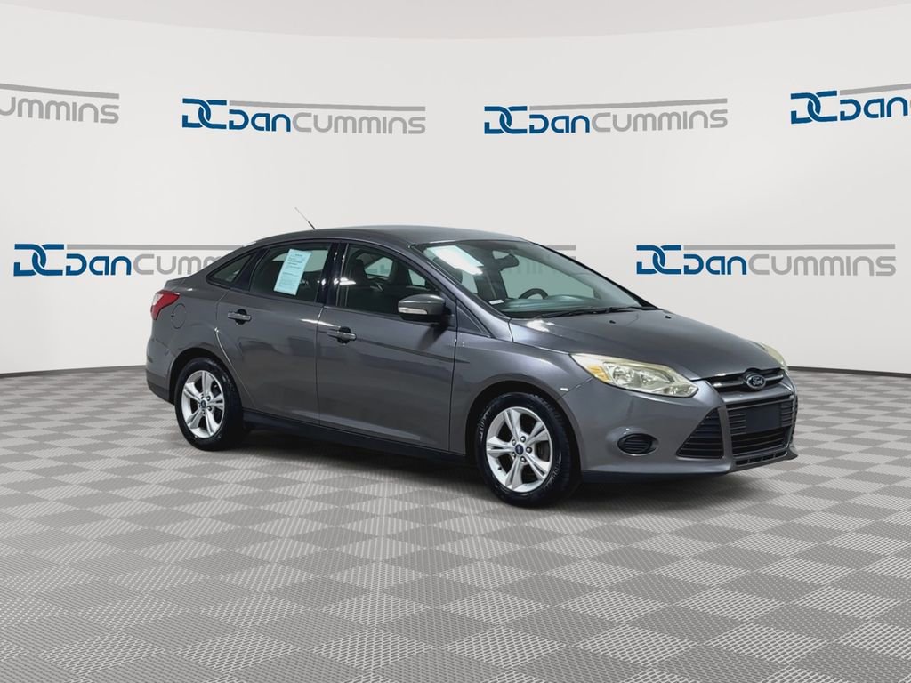 Used 2013 Ford Focus SE FWD image 2