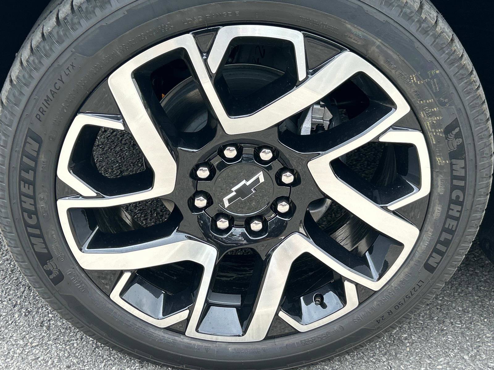 New 2025 Chevrolet Silverado EV RST image 9