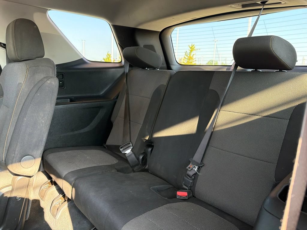 Used 2019 Chevrolet Traverse LT w/ LPO, Floor Liner Package AWD/4WD image 28