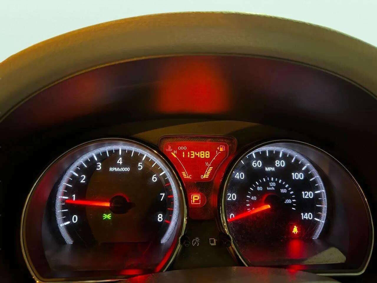 Used 2012 Nissan Versa SV image 16