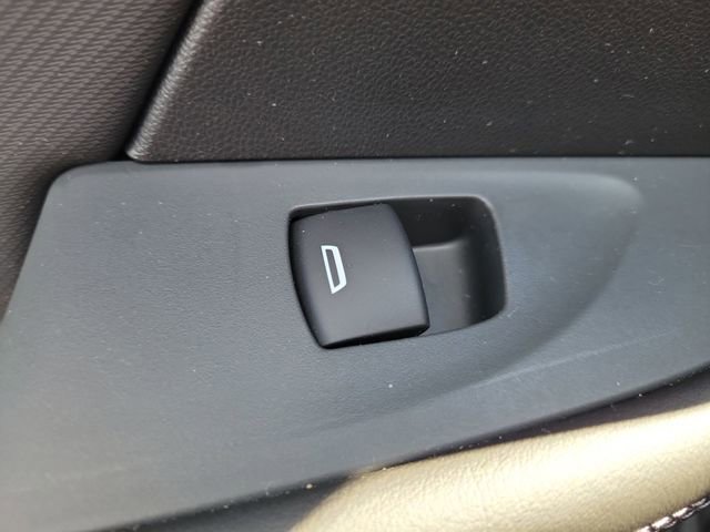 Used 2025 Buick Envision Preferred image 18