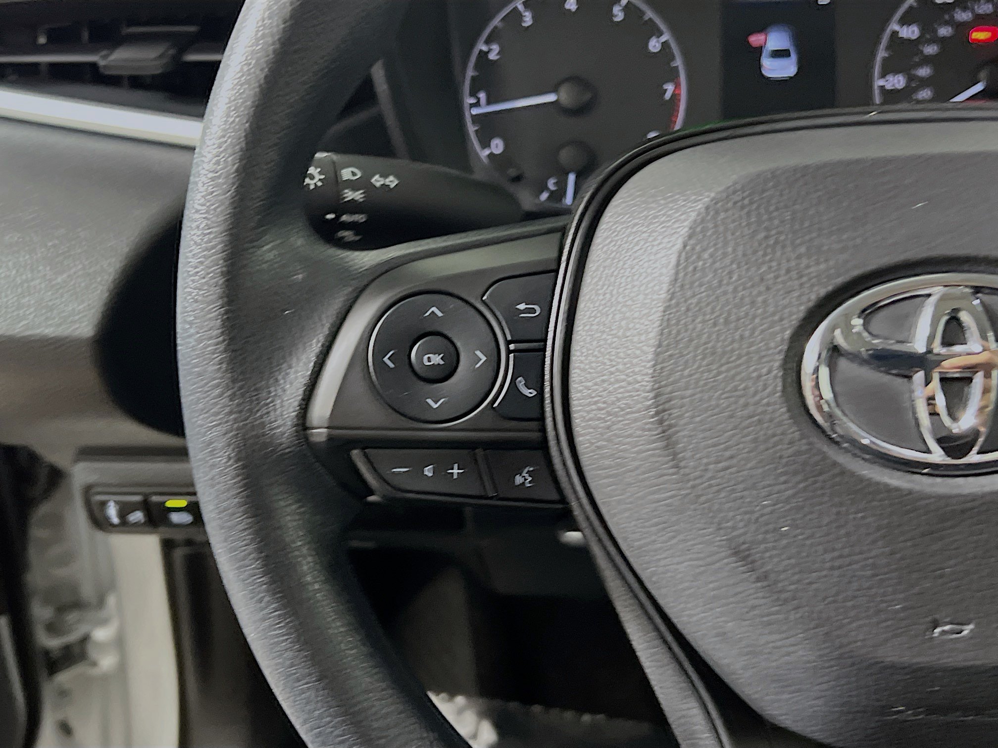 Used 2024 Toyota Corolla LE FWD image 19