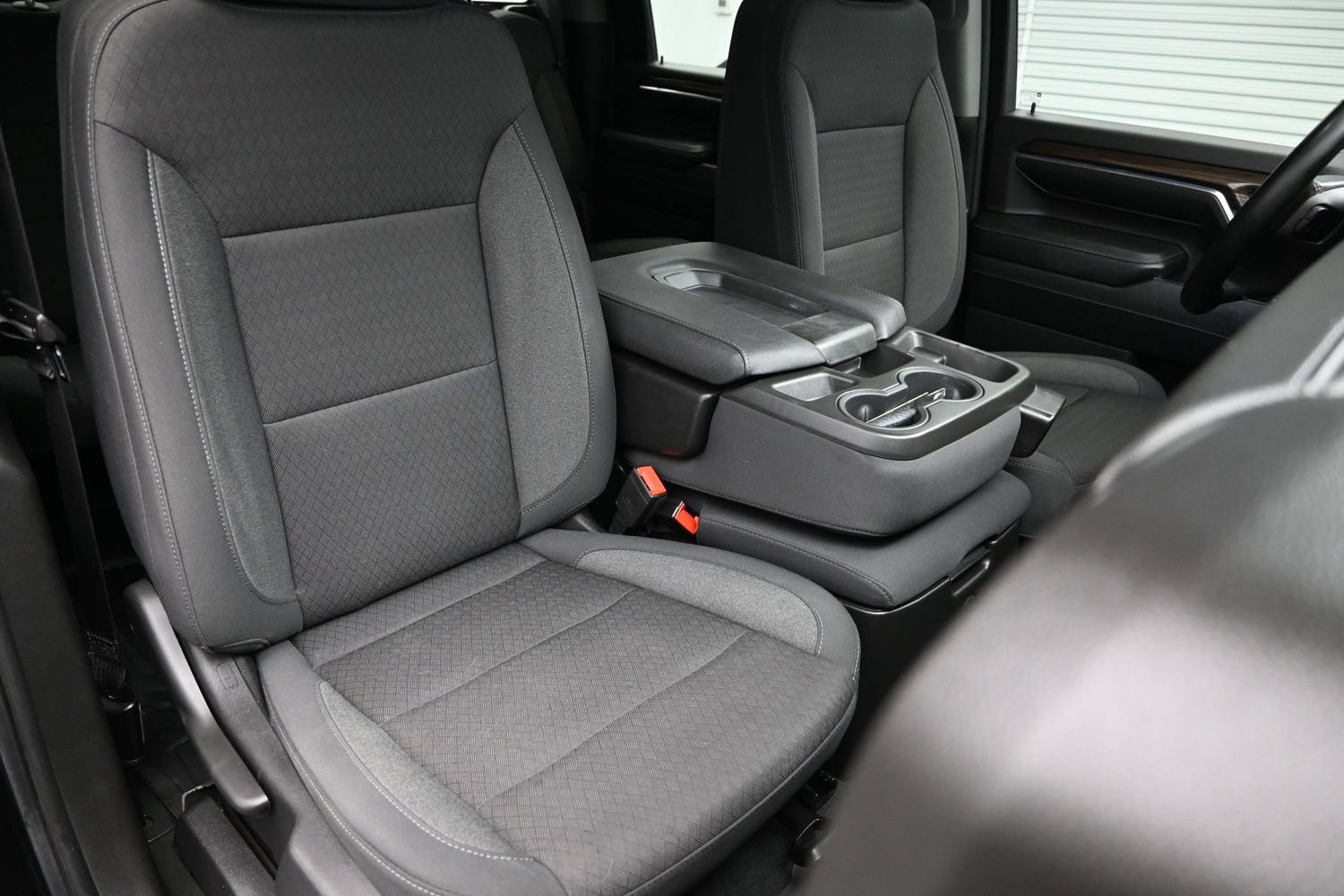 Used 2024 Chevrolet Silverado 2500 LT AWD/4WD image 41