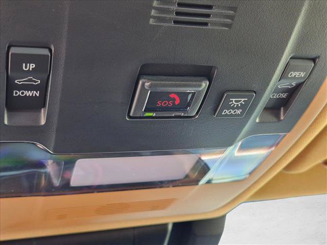 Used 2025 Lexus ES 300h w/ Technology Package FWD image 12