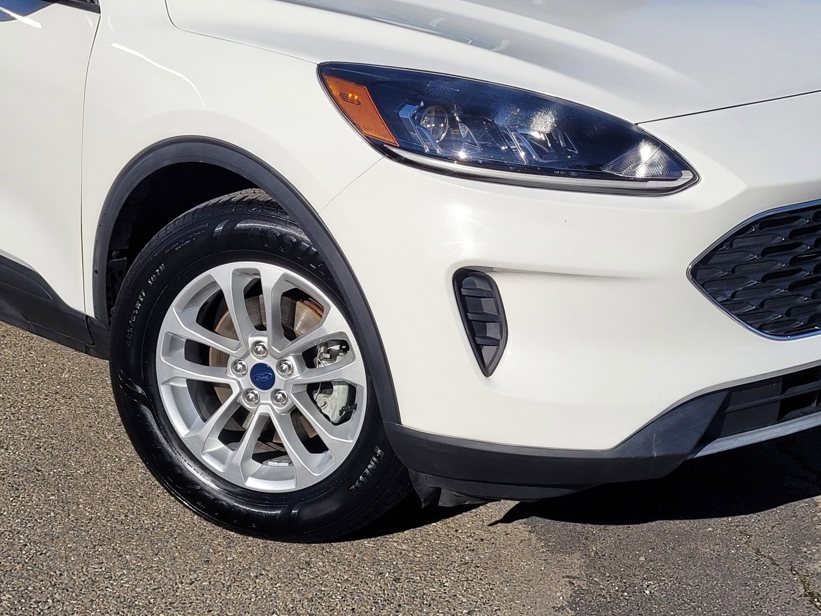 Used 2022 Ford Escape SE w/ Convenience Package image 9