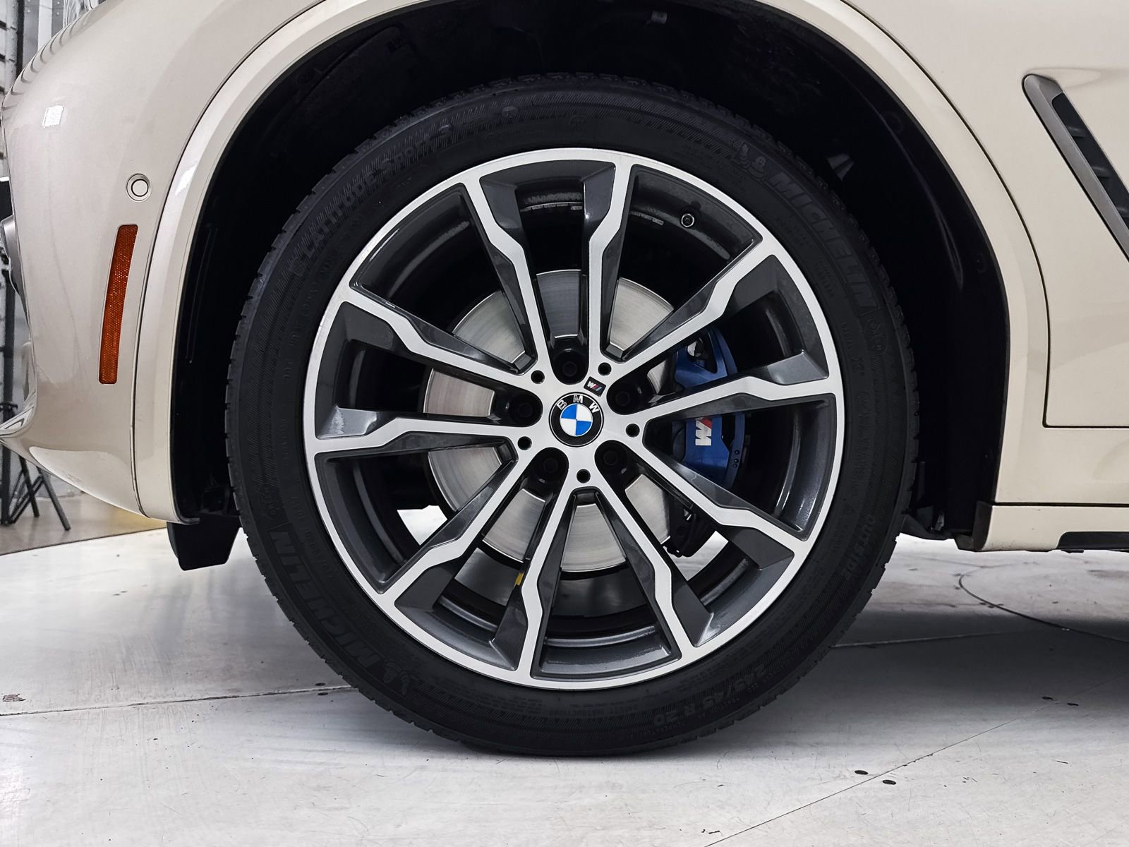 Used 2019 BMW X3 M40i w/ Premium Package image 17