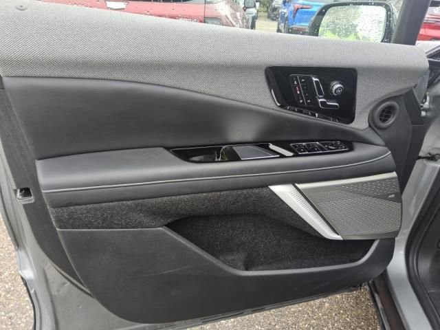 Used 2025 Cadillac Optiq Sport 2 w/ LPO, Floor Liner Package image 9