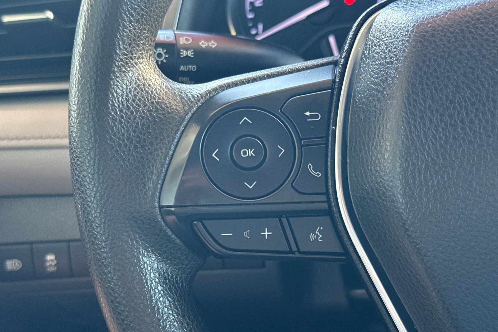 Certified 2020 Toyota Camry LE FWD image 25