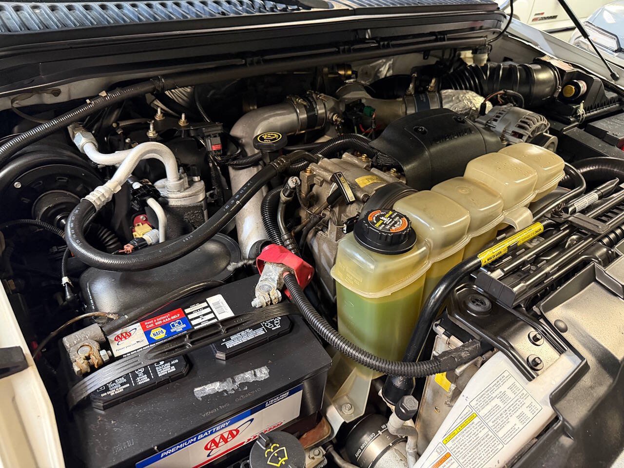 Used 2000 Ford F350 XLT AWD/4WD image 9
