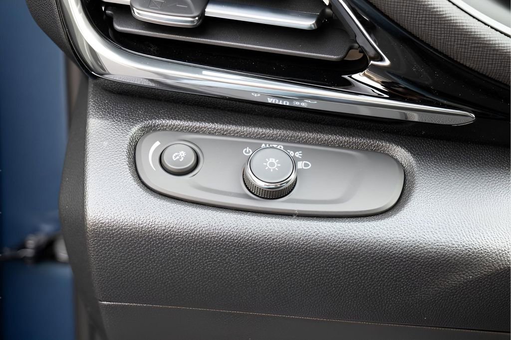 New 2026 Buick Envista Sport Touring w/ Convenience I Package image 18