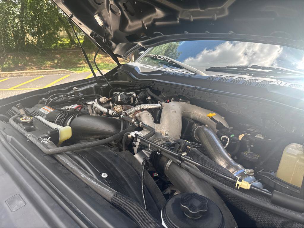 Used 2021 Ford F350 Lariat w/ Tremor Off-Road Package image 11