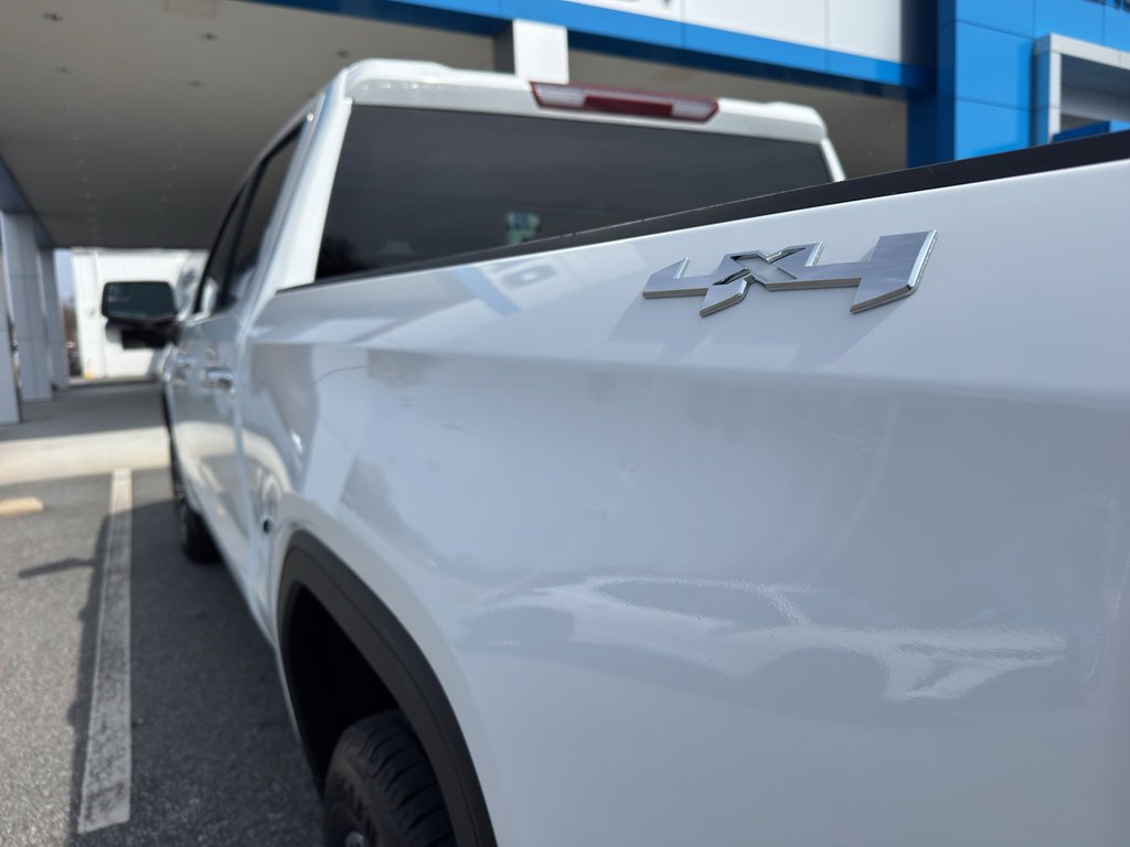 Used 2025 GMC Sierra 1500 SLT image 7