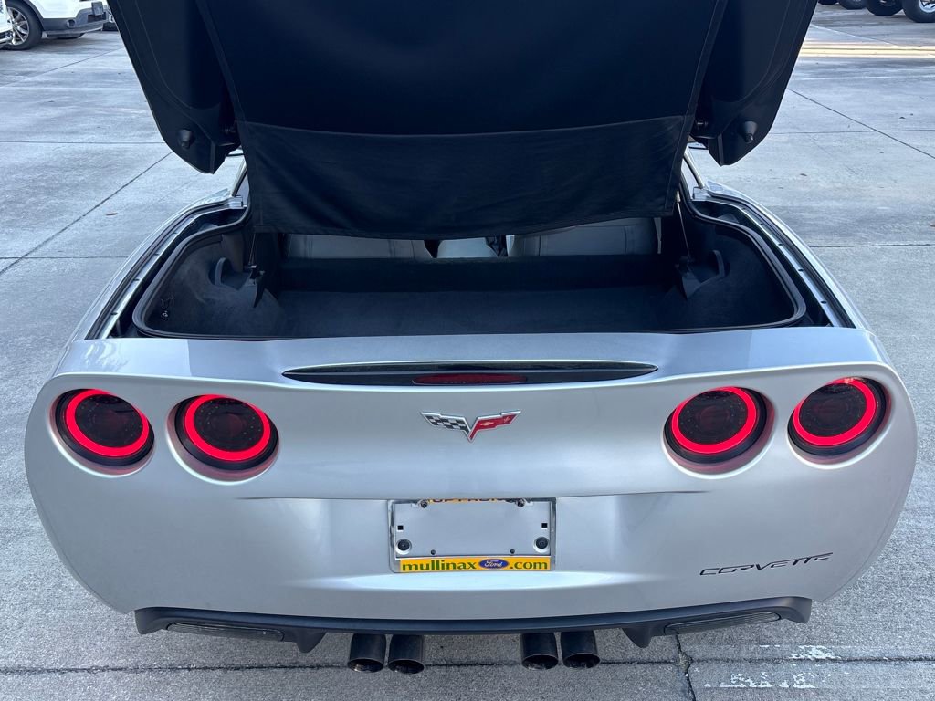 Used 2006 Chevrolet Corvette Coupe w/ Preferred Equipment Group image 29