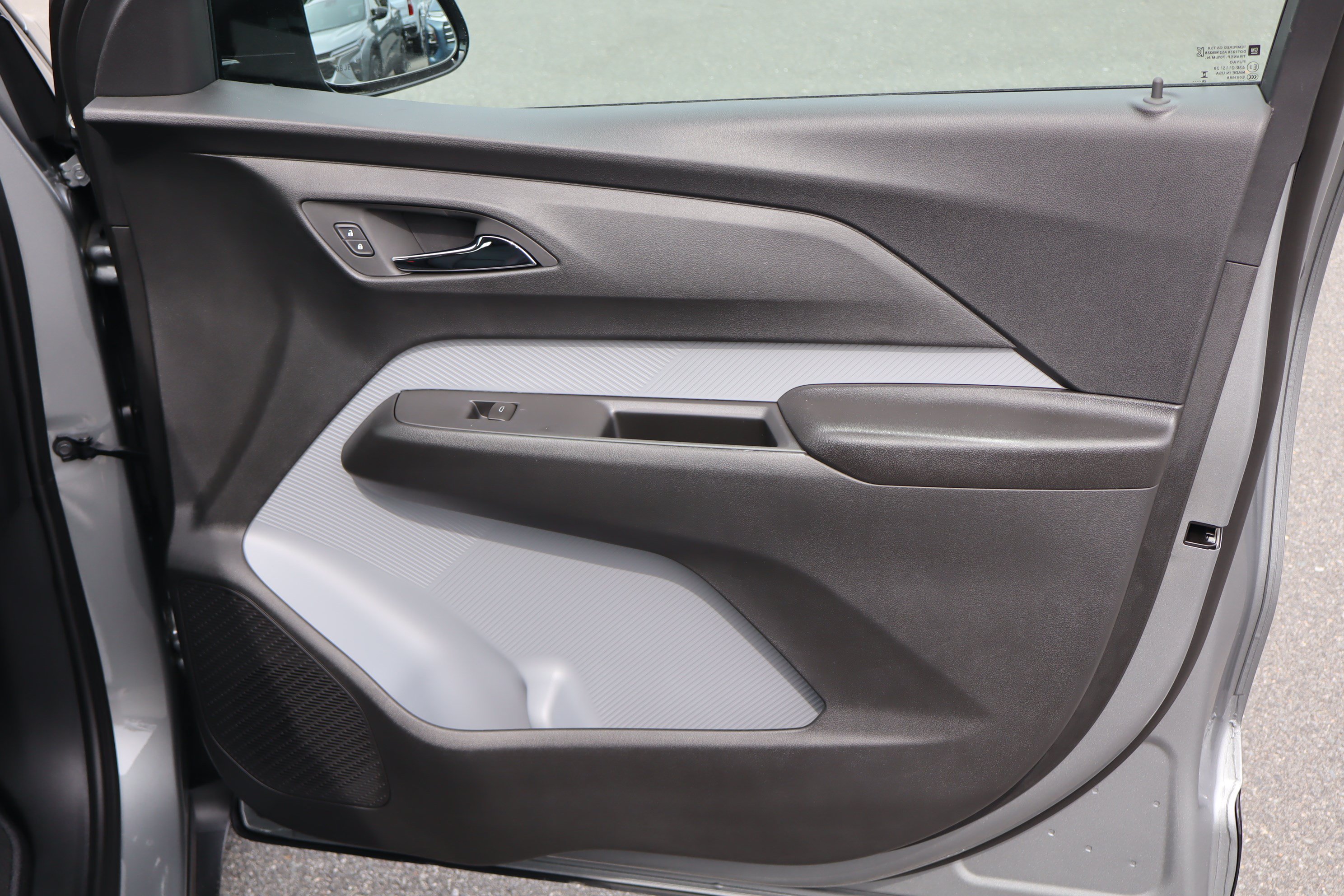 New 2027 Chevrolet Bolt RS w/ Technology Package FWD image 23