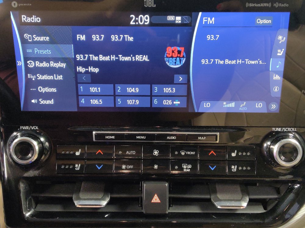 Used 2021 Toyota Highlander Platinum image 25