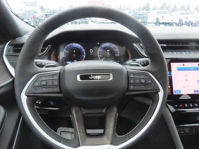 New 2026 Jeep Grand Cherokee L Limited w/ Limited Altitude Package AWD/4WD image 35