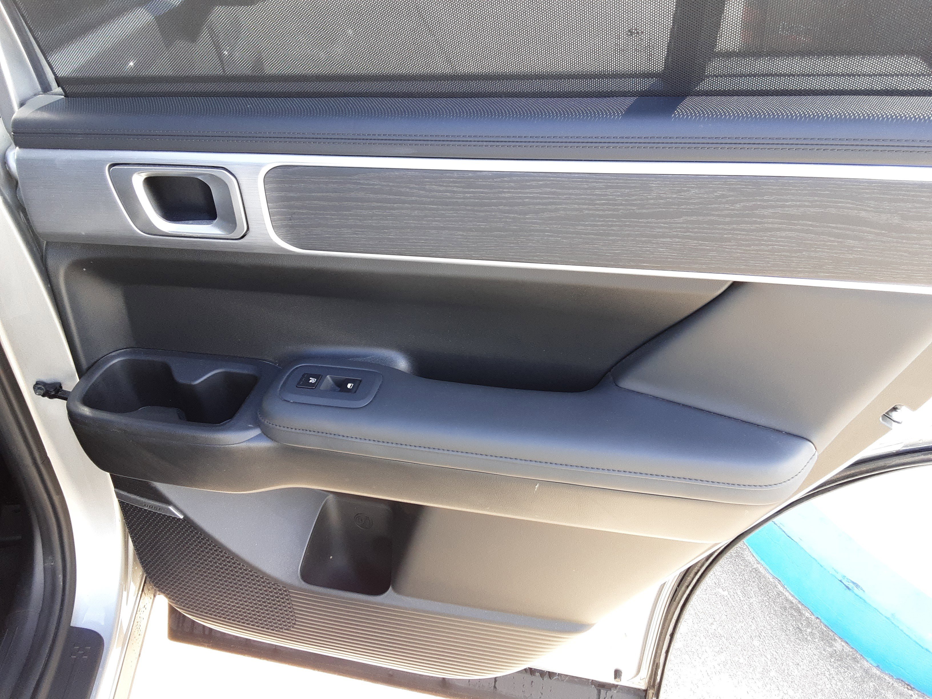 Used 2024 Hyundai Santa Fe Limited image 14