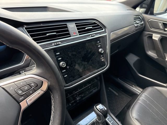 Certified 2023 Volkswagen Tiguan SE R-Line image 21