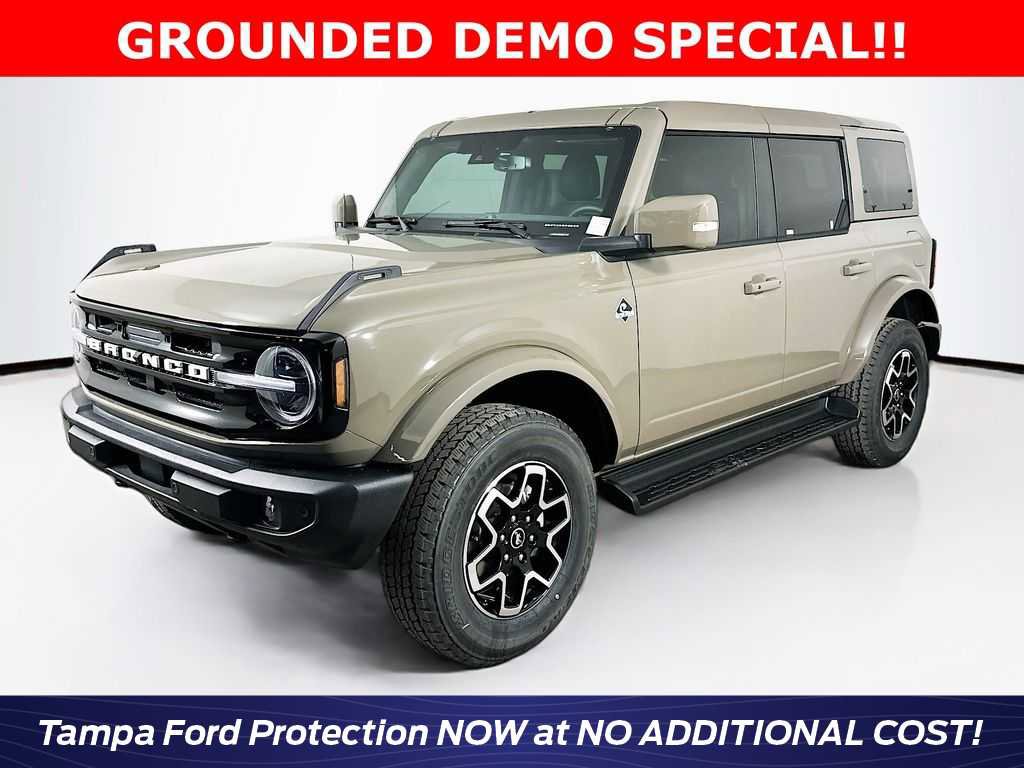 New 2025 Ford Bronco Outer Banks AWD/4WD image 1