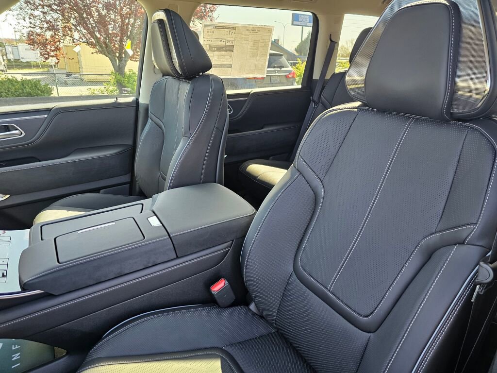 New 2025 INFINITI QX80 Sensory image 28