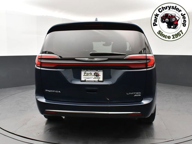 Used 2022 Chrysler Pacifica Limited image 5